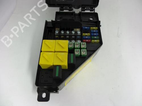 Used Fuse box LAND ROVER FREELANDER I (L314) 2.0 Td4 4x4 (112 hp) 22453522