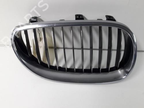 Used Grille BMW 5 (E60) 523 i (177 hp) 22465500