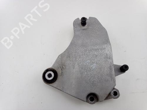 Used Engine mount MERCEDES-BENZ CLA Coupe (C117) CLA 180 (117.342) (122 hp) 22509763