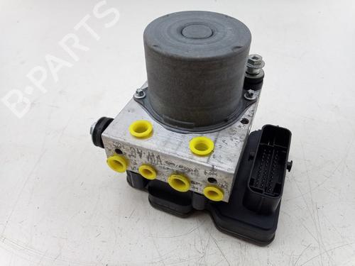 Used ABS pump SKODA FABIA III Estate (NJ5) 1.0 TSI (95 hp) 31321631