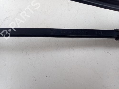 Front windshield wiper arm VW GOLF VII (5G1, BQ1, BE1, BE2) 1.0 TSI | BP25148669C143 