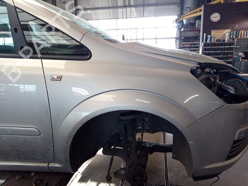 Used Right front fenders OPEL ZAFIRA / ZAFIRA FAMILY B (A05) 1.8 (M75) (140 hp) 25040131