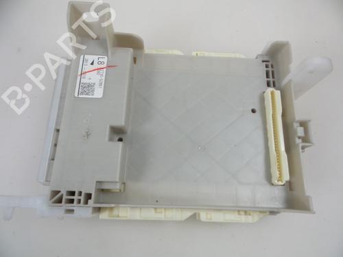 Used Fuse box TOYOTA YARIS (_P13_) 1.0 (KSP130_, KSP130) (69 hp) 22476665