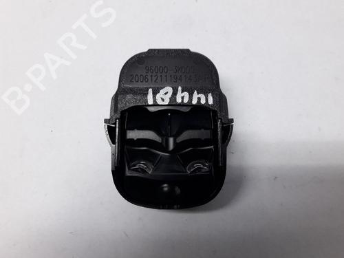 Used Electronic sensor HYUNDAI SANTA FÉ II (CM) 2.2 CRDi 4x4 (155 hp) 30823031