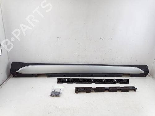 Faldon derecho Faldon derecho BMW X1 (E84) sDrive 18 d (136 hp) 33829565 33829565