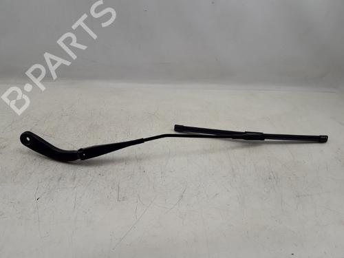 Used Front windshield wiper arm BMW 3 (F30, F80) 328 i (245 hp) 22501607