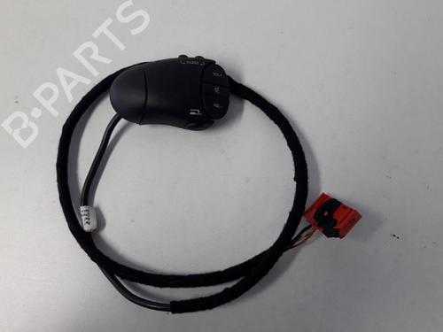 Used Steering wheel controls RENAULT KANGOO Express (FC0/1_) 1.5 dCi (FC07, FC1R) (65 hp) 22500126