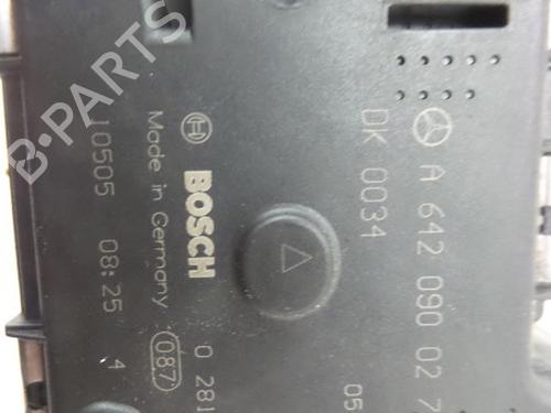 Throttle body MERCEDES-BENZ VITO / MIXTO Van (W639) 122 CDI (639.601, 639.603, 639.605) | BP22487068M82 