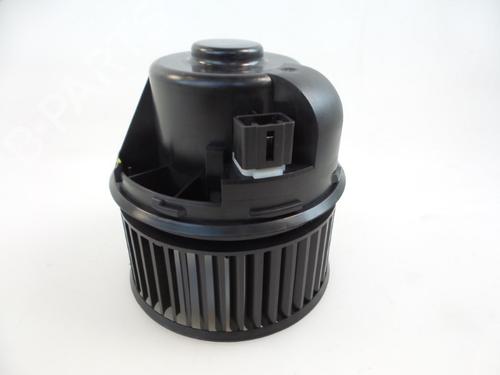 Used Heater blower motor FORD GRAND C-MAX (DXA/CB7, DXA/CEU) 1.5 TDCi (95 hp) 22479024