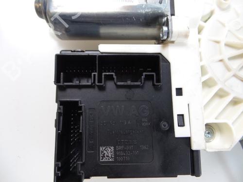 Front left window mechanism SEAT LEON (1P1) 1.6 TDI | BP22472787C22 