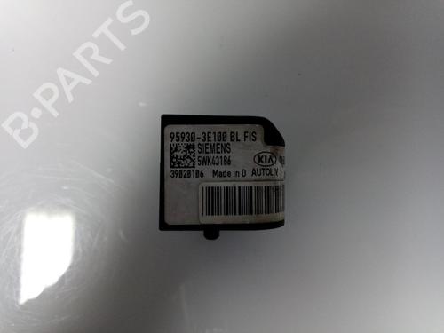 Used Electronic module KIA SORENTO I (JC) 2.5 CRDi 4WD (140 hp) 22501210