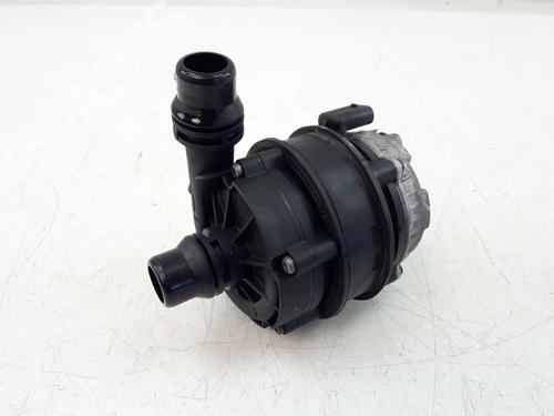 Used Auxiliary water pump BMW 3 (F30, F80) 320 i (184 hp) 22503800
