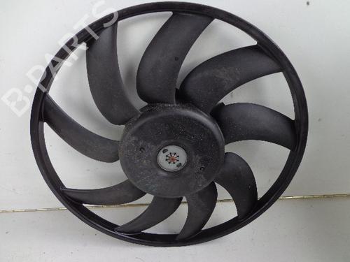 Used Radiator fan AUDI A4 B8 Avant (8K5) 2.0 TDI (143 hp) 22471194