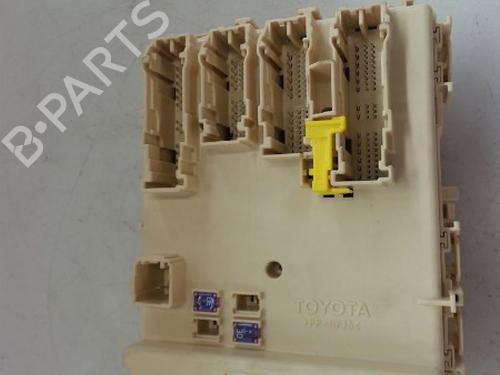 Used Fuse box TOYOTA AURIS Estate (_E18_) 1.8 Hybrid (ZWE186_, ZWE186R, ZWE186H) (136 hp) 22481360
