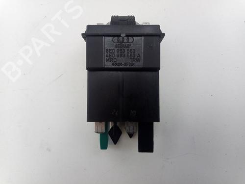 Used Switch AUDI A4 B8 Avant (8K5) 2.0 TDI (143 hp) 22492614