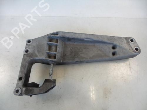 Used Gearbox mount BMW X4 (F26) xDrive 30 d (258 hp) 22482920