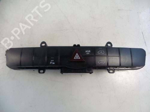 Used Warning switch MERCEDES-BENZ SPRINTER 3-t Van (B906) 216 CDI (906.611, 906.613) (163 hp) 22481736