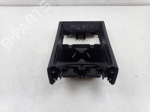 Used Middle console Middle console 33217898 33217898
