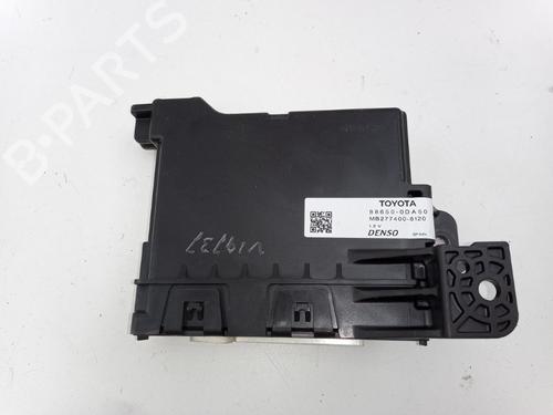 Used Electronic module TOYOTA YARIS (_P13_) 1.5 Hybrid (NHP130_) (101 hp) 22492764