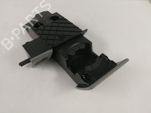 Used Cup/Object holder VW TRANSPORTER T5 Van (7HA, 7HH, 7EA, 7EH) 2.0 TDI (114 hp) 27707149