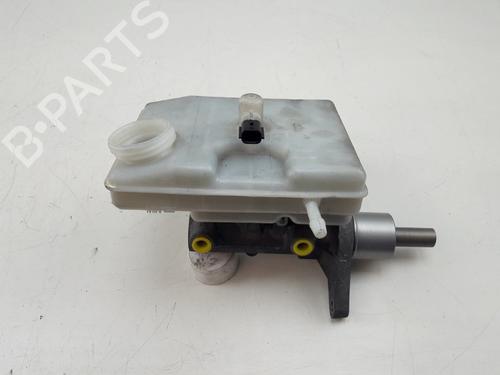 Used Brake master cylinder Brake master cylinder OPEL MOVANO B Van (X62) 2.3 CDTI FWD (FV) (110 hp) 33245367 33245367
