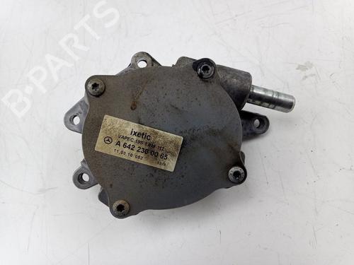 Used Vacuum pump MERCEDES-BENZ SPRINTER 3,5-t Van (B906) 319 CDI / BlueTEC (906.631, 906.633, 906.635, 906.637) (190 hp) 22494306