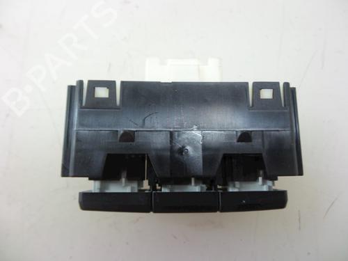 Switch TOYOTA AURIS Estate (_E18_) 1.8 Hybrid (ZWE186_, ZWE186R, ZWE186H) | BP22488310I30 