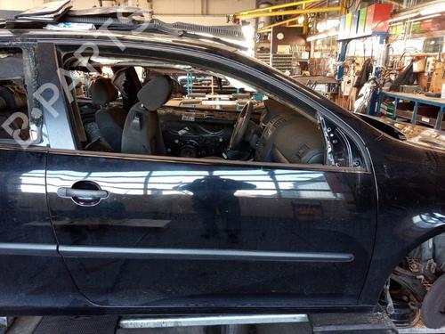 Used Right front door VW GOLF V (1K1) 1.6 FSI (115 hp) 22495403