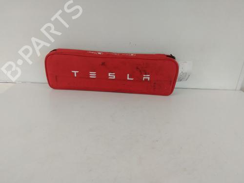 andere-tesla-model-3-5yj3-2017-23082345 main image