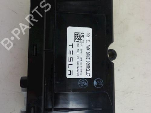 Used Electronic module TESLA MODEL S (5YJS) 85 (367 hp) 22485525