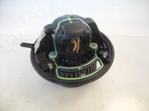 Used Heater blower motor BMW X4 (F26) xDrive 30 d (258 hp) 22482916
