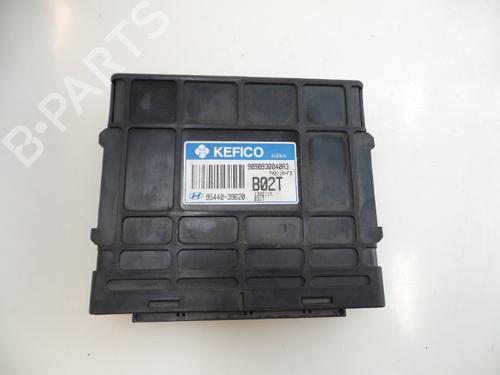 Używane Sterownik / Moduł skrzyni biegów HYUNDAI SANTA FÉ I (SM) 2.7 V6 4x4 (173 hp) 30834971