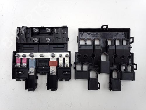 Used Fuse box Fuse box 22513932 22513932