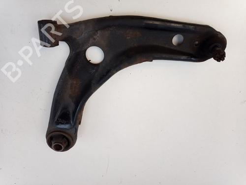 Used Right front suspension arm TOYOTA YARIS (_P13_) 1.5 Hybrid (NHP130_) (101 hp) 27661758