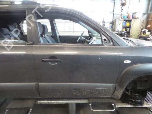 Used Right front door HYUNDAI TUCSON (JM) 2.0 CRDi (140 hp) 22483128