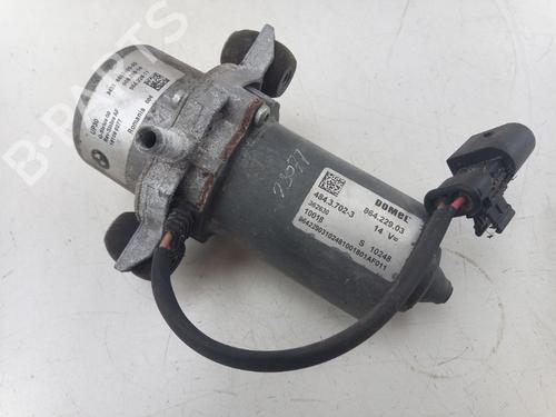 Used Vacuum pump BMW i3 (I01) Electric (170 hp) 23981366