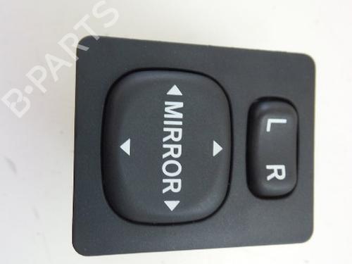 Used Mirror switch TOYOTA YARIS (_P13_) 1.5 Hybrid (NHP130_, NHP130) (101 hp) 22481228