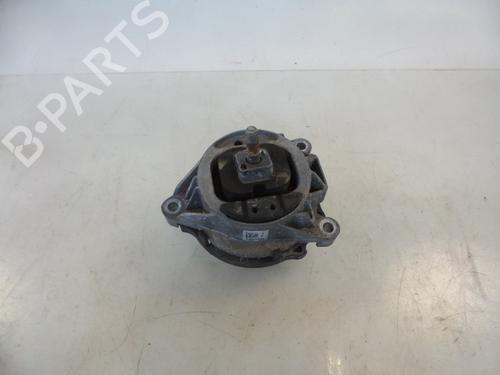 Used Engine mount BMW X4 (F26) xDrive 30 d (258 hp) 22482922