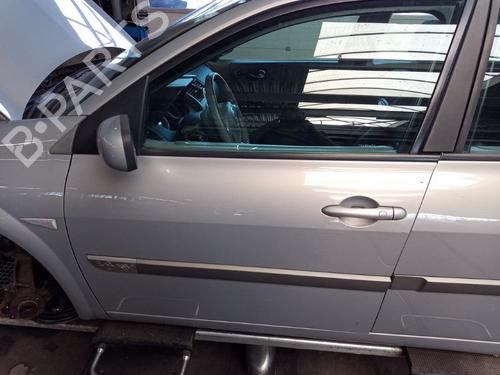 Used Left front door RENAULT MEGANE II Estate (KM0/1_) 1.4 (98 hp) 22493122