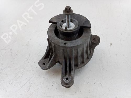 Used Engine mount MERCEDES-BENZ C-CLASS T-Model (S205) C 180 BlueTEC / d (205.236) (116 hp) 30084557