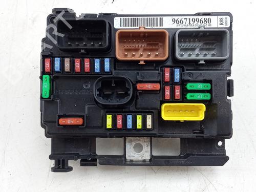 Sikringsdose CITROËN C3 II (SC_) 1.2 VTi 82 (82 hp) 30261401