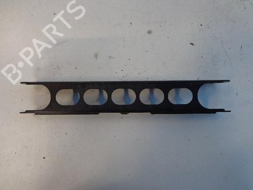 Used Left rear suspension arm BMW 3 (E90) 318 d (136 hp) 22469175