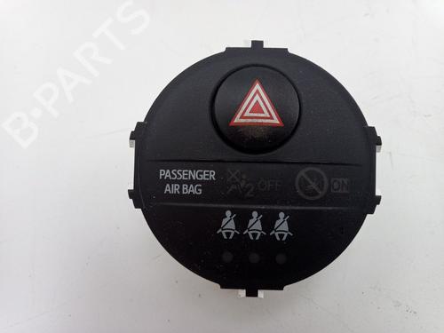 Used Warning switch TOYOTA YARIS (_P13_) 1.5 Hybrid (NHP130_) (101 hp) 22493612
