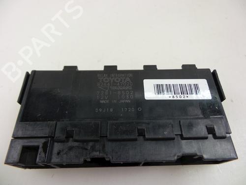 Used Fuse box TOYOTA AURIS (_E15_) 1.6 (ZRE151_, ZRE151R) (124 hp) 22482634