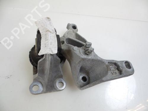 Used Engine mount RENAULT SCÉNIC III (JZ0/1_) 1.6 16V Bifuel (110 hp) 22476007