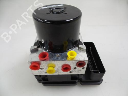 Used ABS pump VOLVO V40 Hatchback (525) D2 (120 hp) 22479153