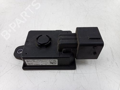Annen PEUGEOT 3008 II SUV (MC_, MR_, MJ_, M4_) 1.2 THP/ PureTech 130 (MRHNSM, MRHNSU, MRHNSJ, MRHNYW,... (131 hp) 24986228