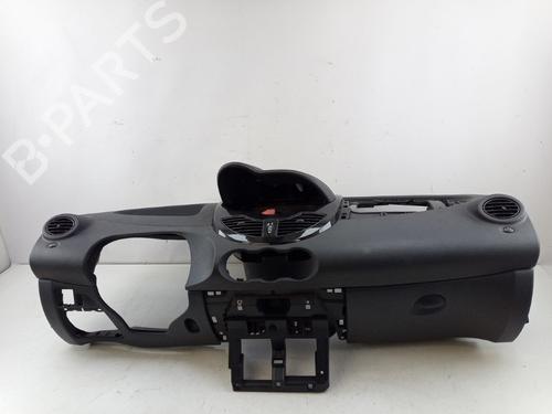 Instrumentbræt RENAULT TWINGO II (CN0_) 1.2 Turbo (CN0C, CN0F) (100 hp) 26164282