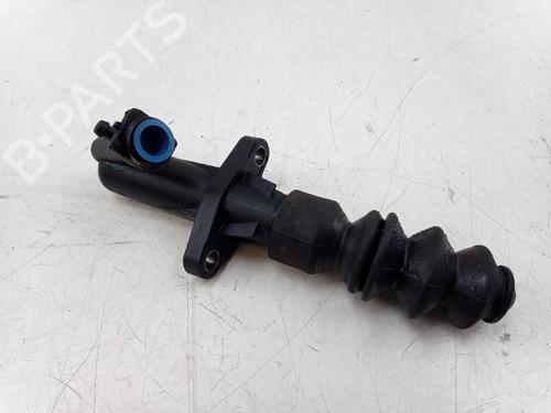 Used Clutch slave cylinder Clutch slave cylinder PEUGEOT 308 SW II (LC_, LJ_, LR_, LX_, L4_) 1.6 BlueHDi 120 (120 hp) 39567038 39567038