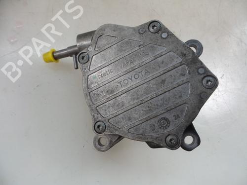 Used Vacuum pump TOYOTA VERSO (_R2_) 2.0 D-4D (AUR20_, AUR20R) (126 hp) 22477623